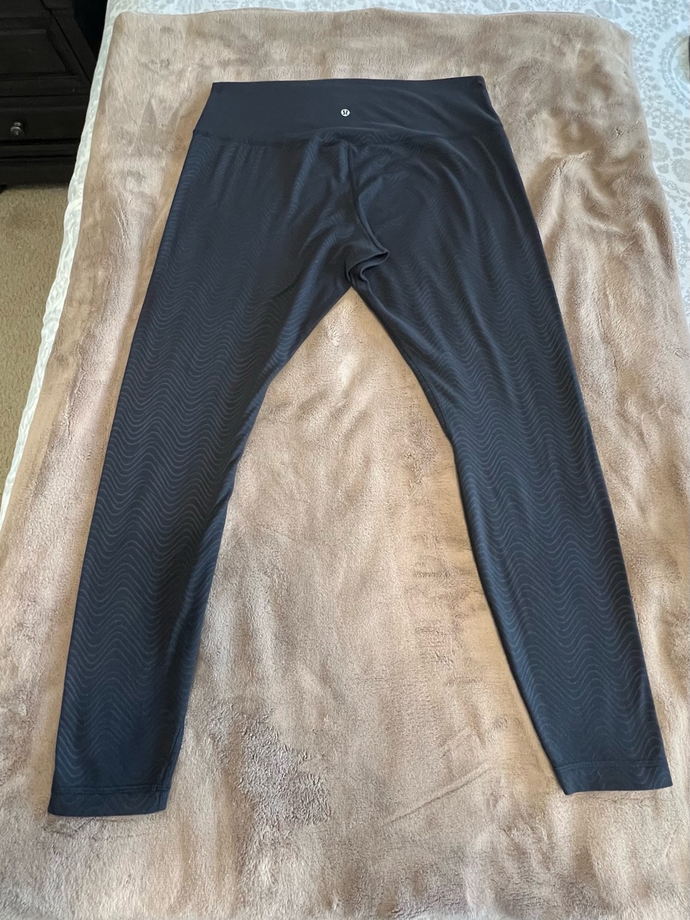 Lululemon Leggings SZ 16 - Picture 2 of 6